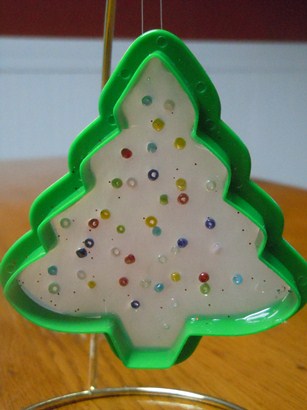 Christmas crafts from cookie cutters